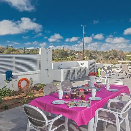 Cyprus In The Sun Hollyoaks 2 Platinum 10 Bedrooms Sleeps 22