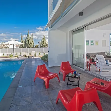 Cyprus In The Sun Hollyoaks 2 Platinum 10 Bedrooms Sleeps 22 Holiday home Protaras