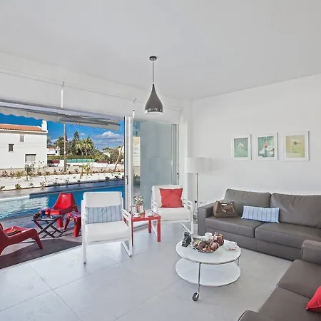 Cyprus In The Sun Hollyoaks 2 Platinum 10 Bedrooms Sleeps 22 * 프로타라스