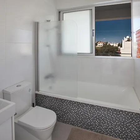 펜션 Cyprus In The Sun Hollyoaks 2 Platinum 10 Bedrooms Sleeps 22