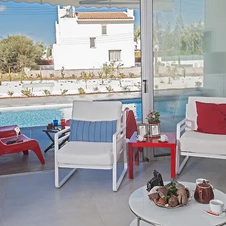 Cyprus In The Sun Hollyoaks 2 Platinum 10 Bedrooms Sleeps 22